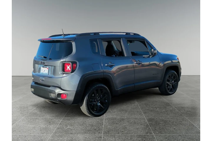 Jeep Renegade 2022 4x4 Altit image 5