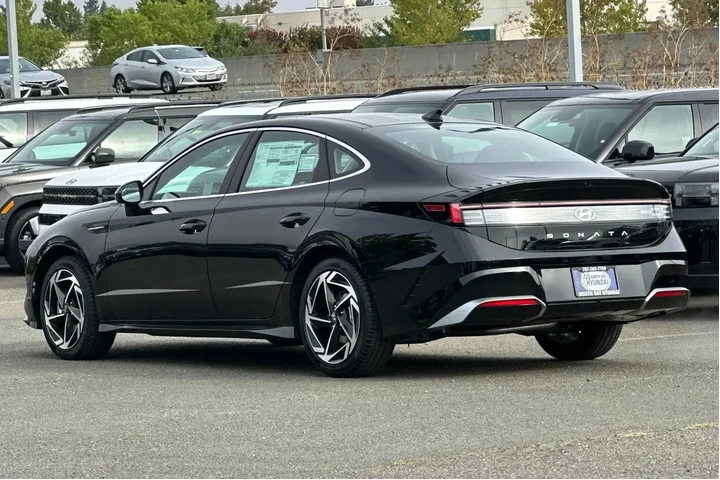 $26990 : Hyundai SONATA 2025 SEL Conv image 6
