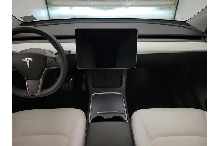 $30998 : Tesla Model Y 2023 AWD Long image 9