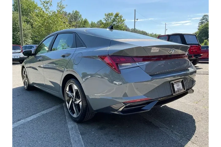 $18485 : Hyundai ELANTRA 2022 SEL 4dr image 7
