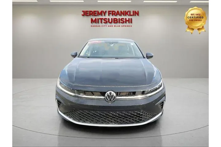 $22517 : Volkswagen Jetta 2025 S 4dr image 10