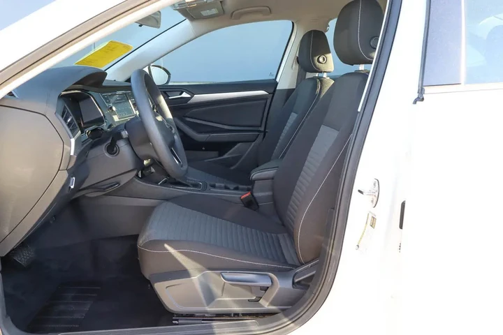 $19587 : 2022 Jetta S Auto image 7
