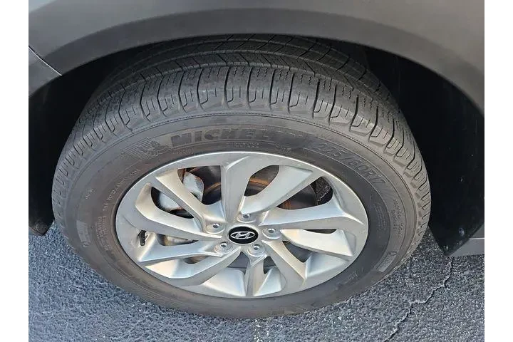 $8694 : Hyundai TUCSON 2016 AWD SE 4 image 10