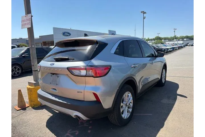 $24992 : Ford Escape Hybrid 2022 SE 4 image 3