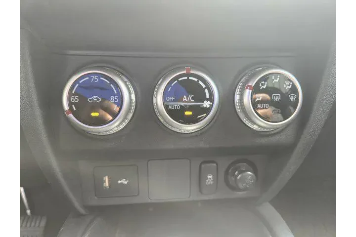 $23500 : Mitsubishi Outlander Sport 2 image 10