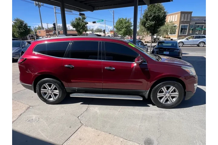 2016 Traverse 2LT FWD image 4