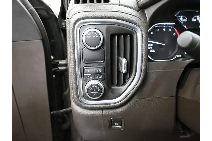 $33791 : GMC Sierra 1500 2020 4x2 SLT image 8