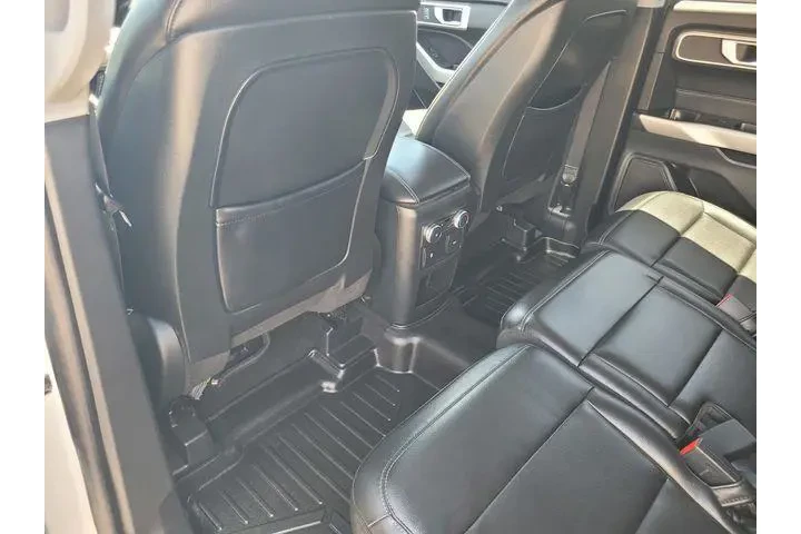 $24879 : Ford Explorer 2020 AWD XLT 4 image 5