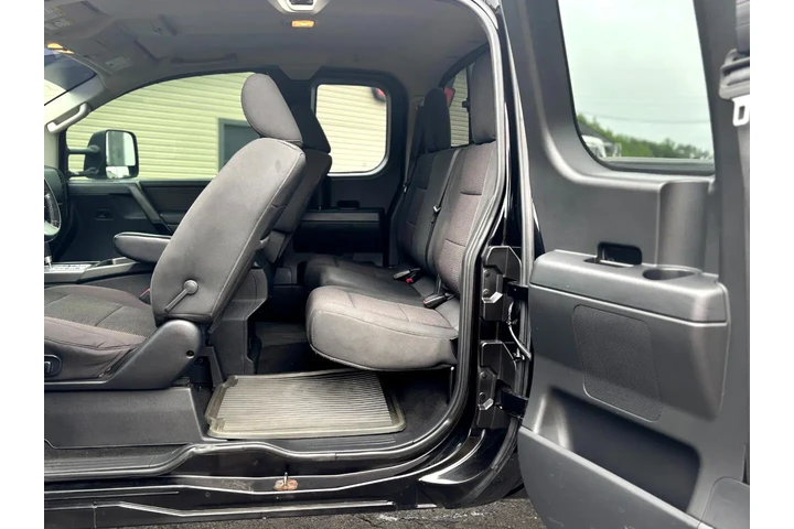 $14995 : 2012 Titan image 6