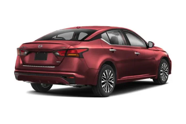 $21997 : Nissan Altima 2024 2.5 SV 4d image 3