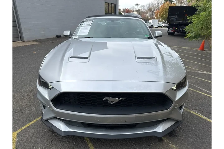 $15898 : Ford Mustang 2018 EcoBoost P image 6