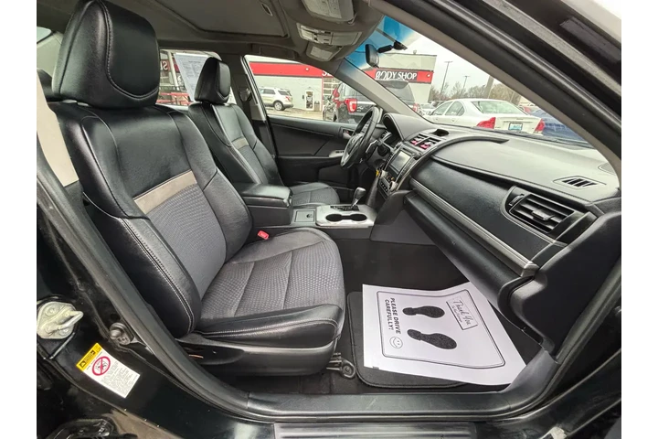 $7980 : 2014 Camry SE Auto (Natl) image 8