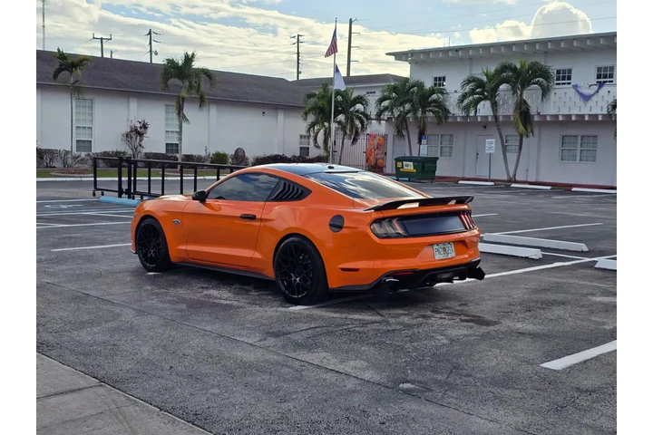 $20900 : *2020 FORD MUSTANG* image 5