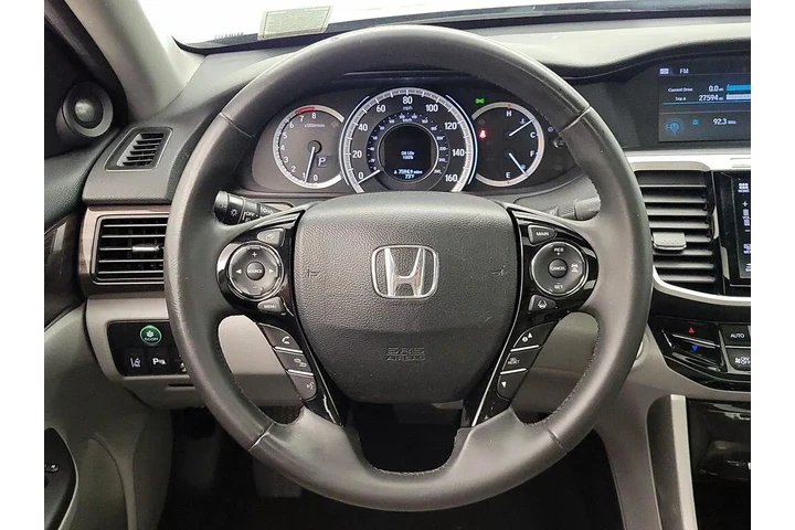 $17998 : Honda Accord 2017 Touring 4d image 10