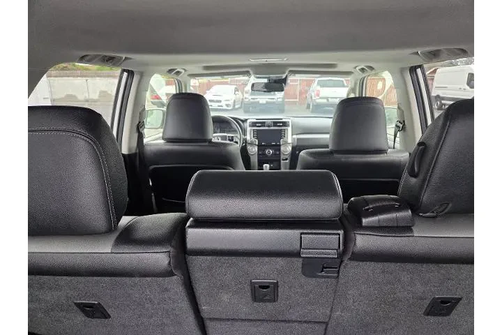 $35735 : Toyota 4Runner 2021 4x2 SR5 image 6