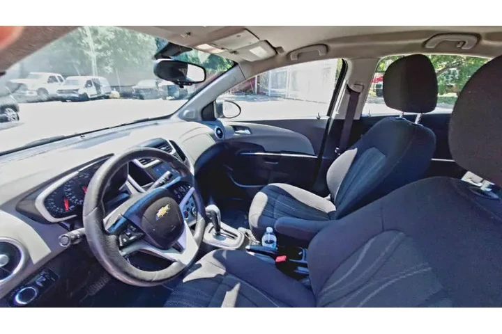 $5900 : 2020 Sonic LT image 9