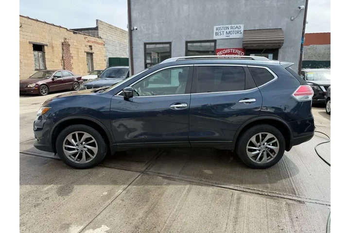 $9995 : 2015 Rogue SV AWD image 2