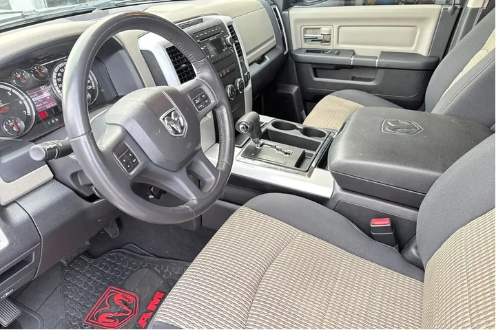 $15466 : Ram 1500 2012 4x4 SLT 4dr Qu image 10