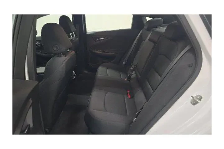 $23990 : Chevrolet Malibu 2024 LT 4dr image 9