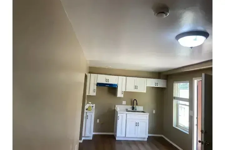 $2800 : AMPLIO APT  3 rec's/2 baños 📍 image 1