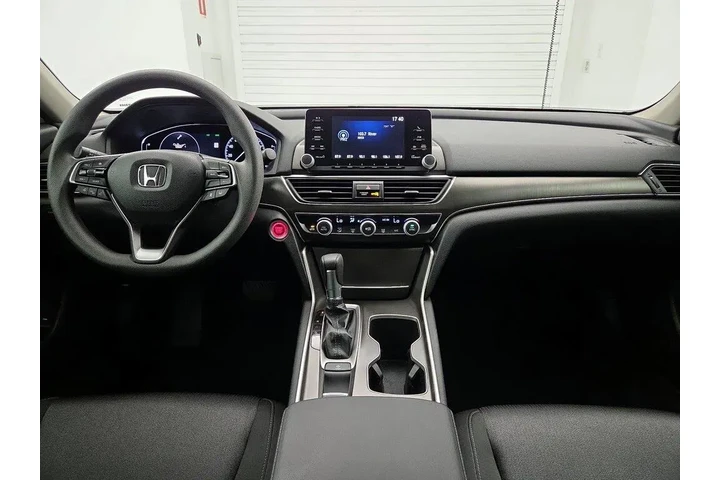 $22998 : Honda Accord 2020 LX 4dr Sed image 9