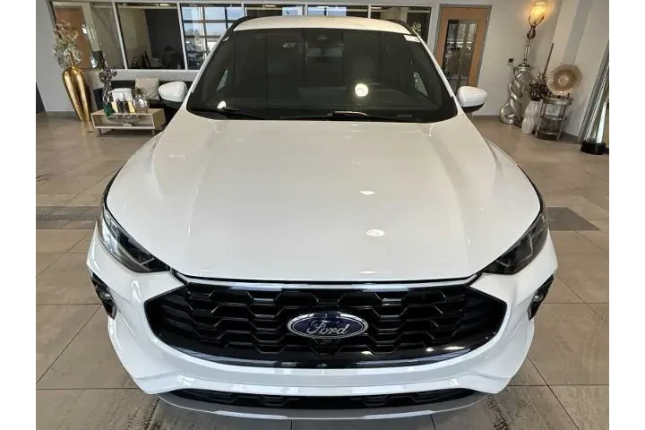 $28398 : Ford Escape 2023 AWD ST-Line image 8