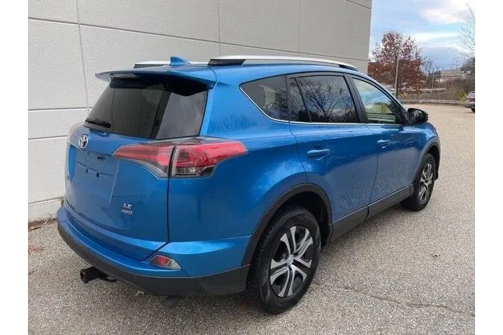 $12994 : Toyota RAV4 2016 AWD LE 4dr image 6