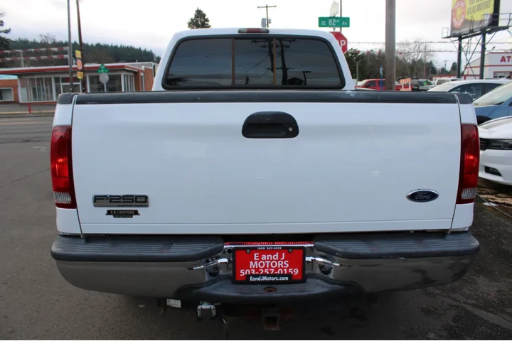 $13495 : 2005 Super Duty F-250 Crew Ca image 6