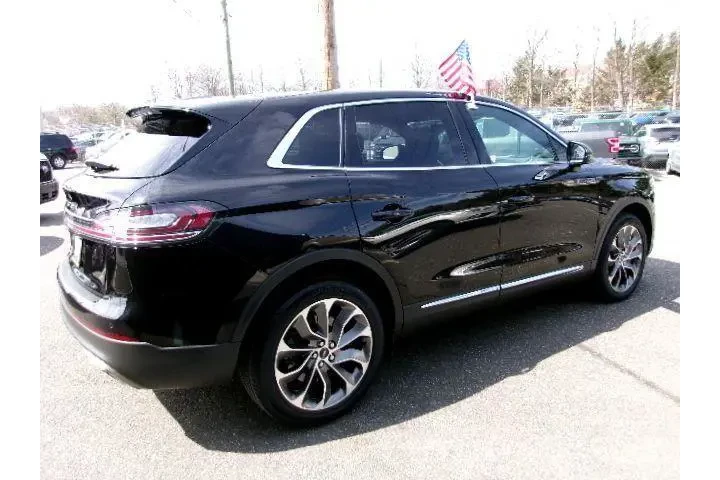 $39996 : Lincoln Nautilus 2023 AWD Re image 7