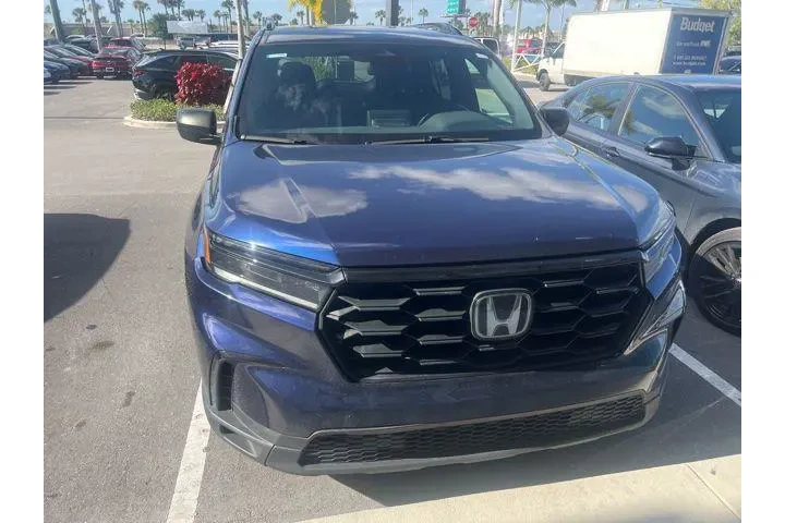 $33743 : Honda Pilot 2023 AWD Sport 4 image 6