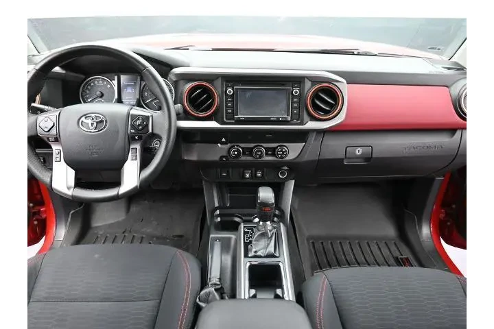 $28675 : Toyota Tacoma 2019 4x2 TRD O image 10