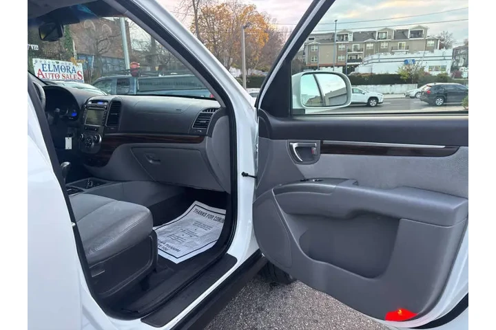 $6499 : 2012 Santa Fe SE image 8