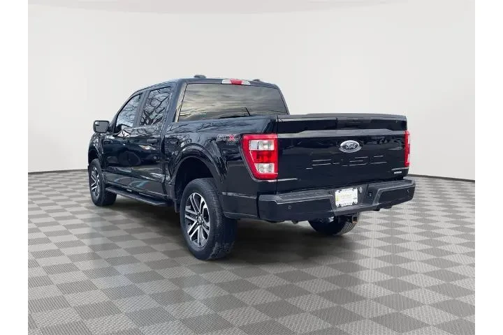 $33030 : Ford F-150 2023 4x4 XL 4dr S image 5