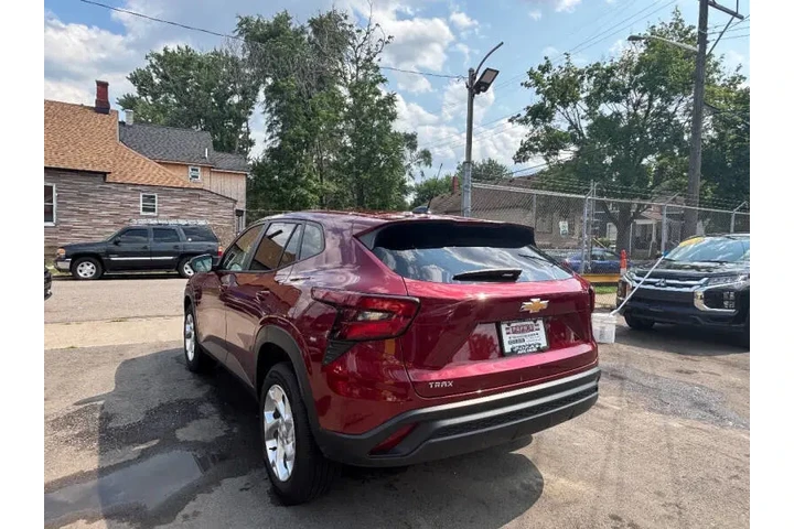 $25995 : 2024 Trax LS image 6