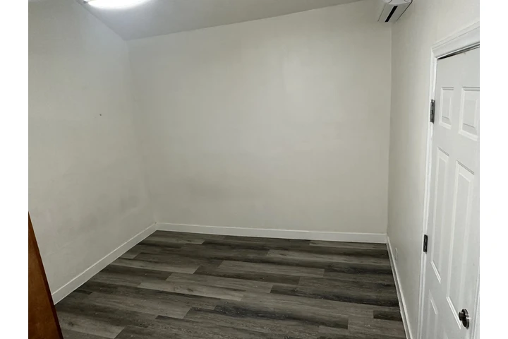$1400 : RENTO ESTUDIO COMPTON CA image 2