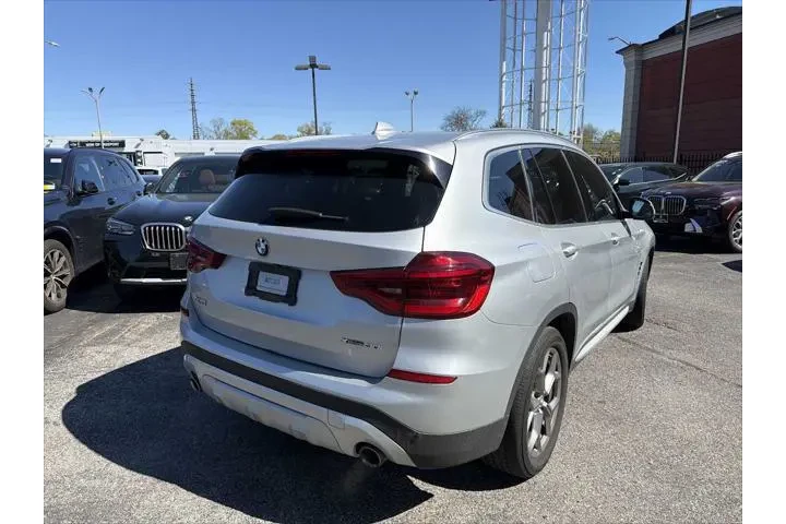 $23943 : BMW X3 2021 AWD xDrive30i 4d image 2