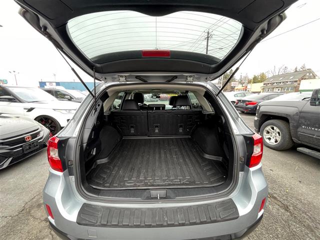 $15900 : 2015 Outback image 10