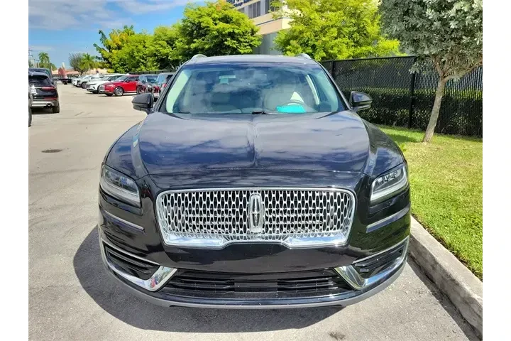 $20990 : Lincoln Nautilus 2020 4dr St image 2