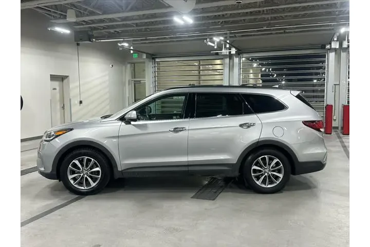 $7500 : Hyundai SANTA FE 2017 SE 4dr image 2