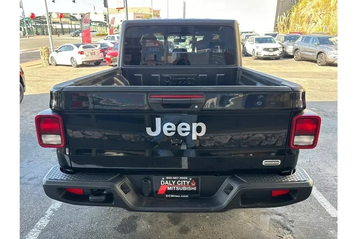 $36388 : Jeep Gladiator 2023 4x4 Over image 6