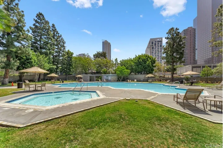 $375000 : SE VENDE PROPIEDAD DOWNTOWN image 3