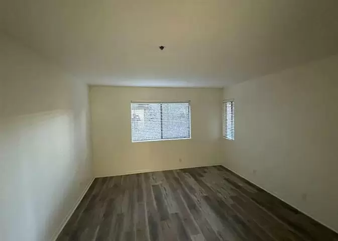 $1400 : 2bd, 1ba, 1,134 sqft apartment image 4