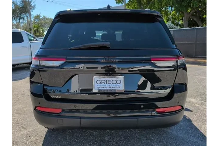 $28319 : Jeep Grand Cherokee 2023 4x4 image 5