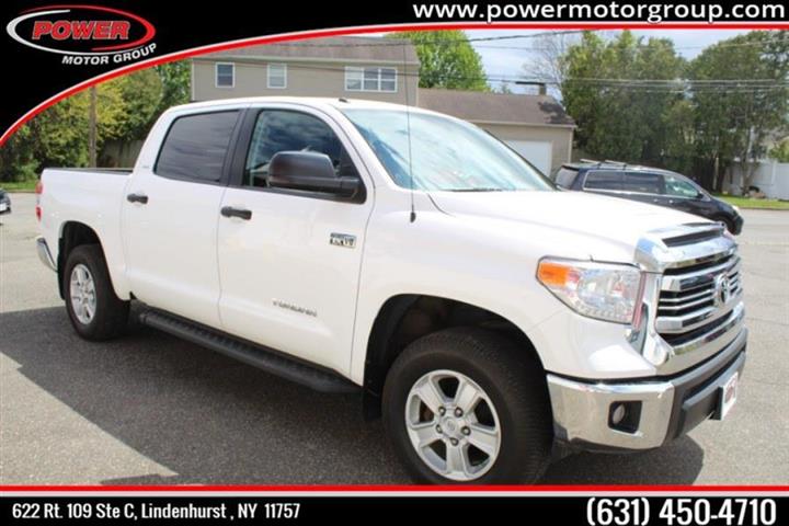 $32995 : Used 2017 Tundra 4WD SR5 Crew image 7