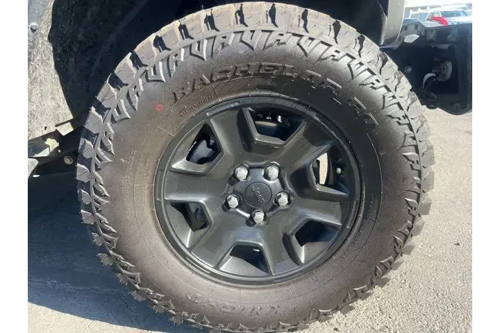 $39988 : Jeep Gladiator 2021 4x4 Moja image 5