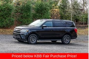 $34395 : Ford Expedition 2023 4x4 XLT thumbnail