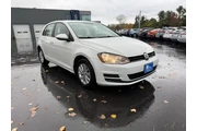 $10599 : 2015 Golf thumbnail