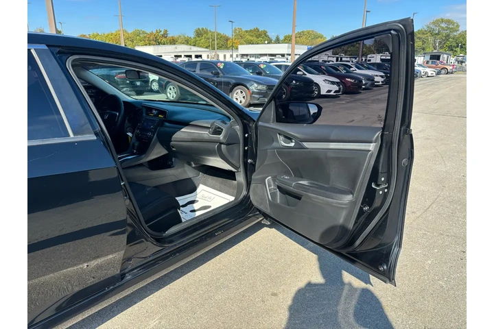 $10980 : 2017 Civic Sedan LX CVT image 9