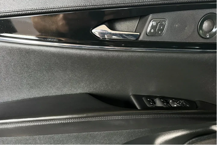 $34900 : Lincoln Nautilus 2022 AWD Re image 10