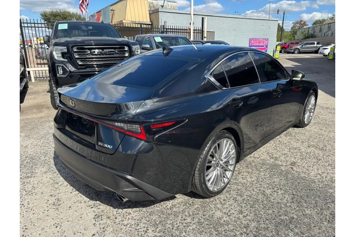 2022 IS 300 PREMIUM image 4